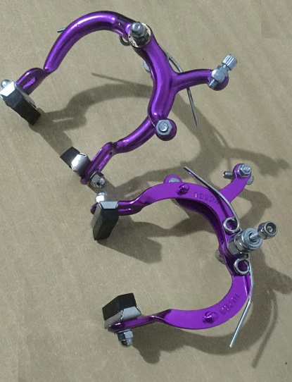 PAR DE FERRADURA MODELO MX LILÁS