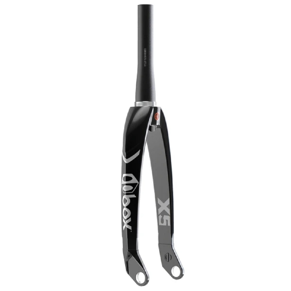 GARFO BOX X5  ARO 20 EIXO 20MM TAPERED CARBONO