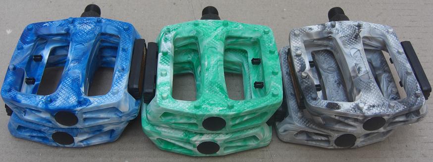 PEDAL WELLGO NYLON MESCLADO - VARIAS CORES 