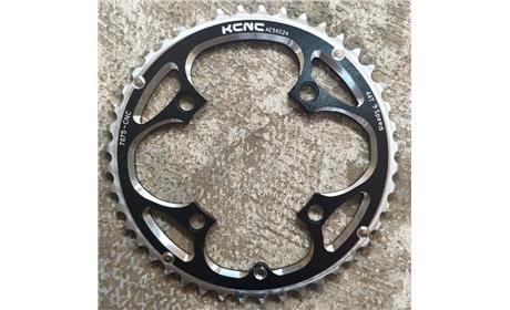 COROA KCNC 4 FUROS BCD 104MM PRETA
