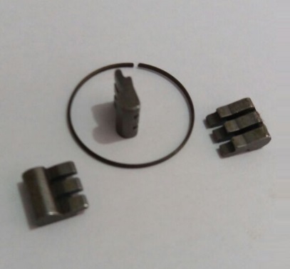 JG 4 X TRAVAS TRIPLA DE COG COM DUAS MOLAS