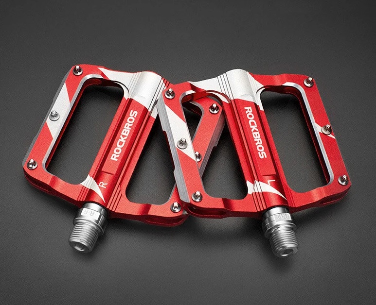 PEDAL ROCKBROSS PLATAFORMA ROLETADO ALUM. VERMELHO/BRANCO